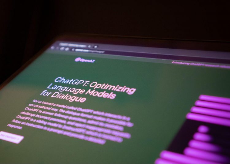 ChatGPT bietet viele Vorteile für Unternehmer. Das Bild zeigt einen Screenshot der Website von OpenAI, der Firma hinter ChatGPT.