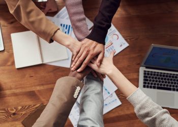 Die Kunst der Mitarbeiterbindung: Strategien für ein engagiertes Team