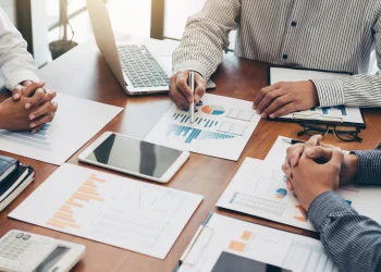 Zwischen den Zeilen: Innovative Marketingstrategien für unabhängige Buchhändler