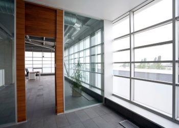 Wie man sich im Büro gegen Ablenkung schützen kann